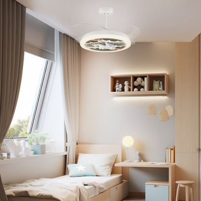 Ventilador de Techo con 8400 lúmenes ideal para iluminar la habitación de los niños