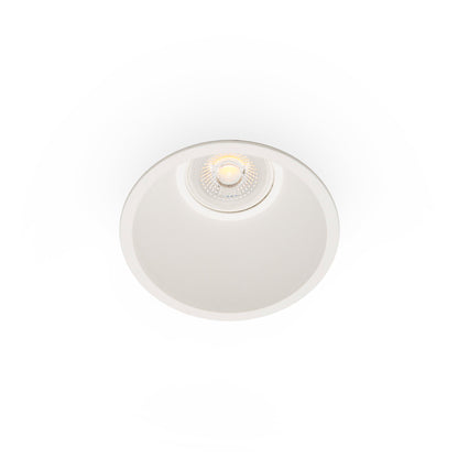 Luminaria empotrable FRESH IP44 blanca en aluminio con base GU10 de FARO para techos interiores en espacios comerciales y hospitality