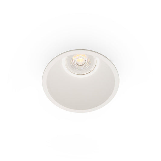 Luminaria empotrable FRESH IP44 blanca en aluminio con base GU10 de FARO para techos interiores en espacios comerciales y hospitality