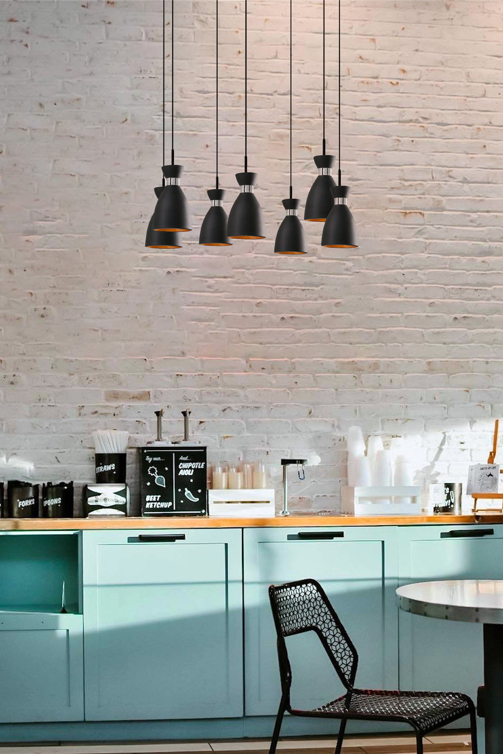 Lámpara colgante retro 7 luces negro y cobre FARO 20050-7L en ambiente interior residencial, estilo vintage iluminación hogar suspensión