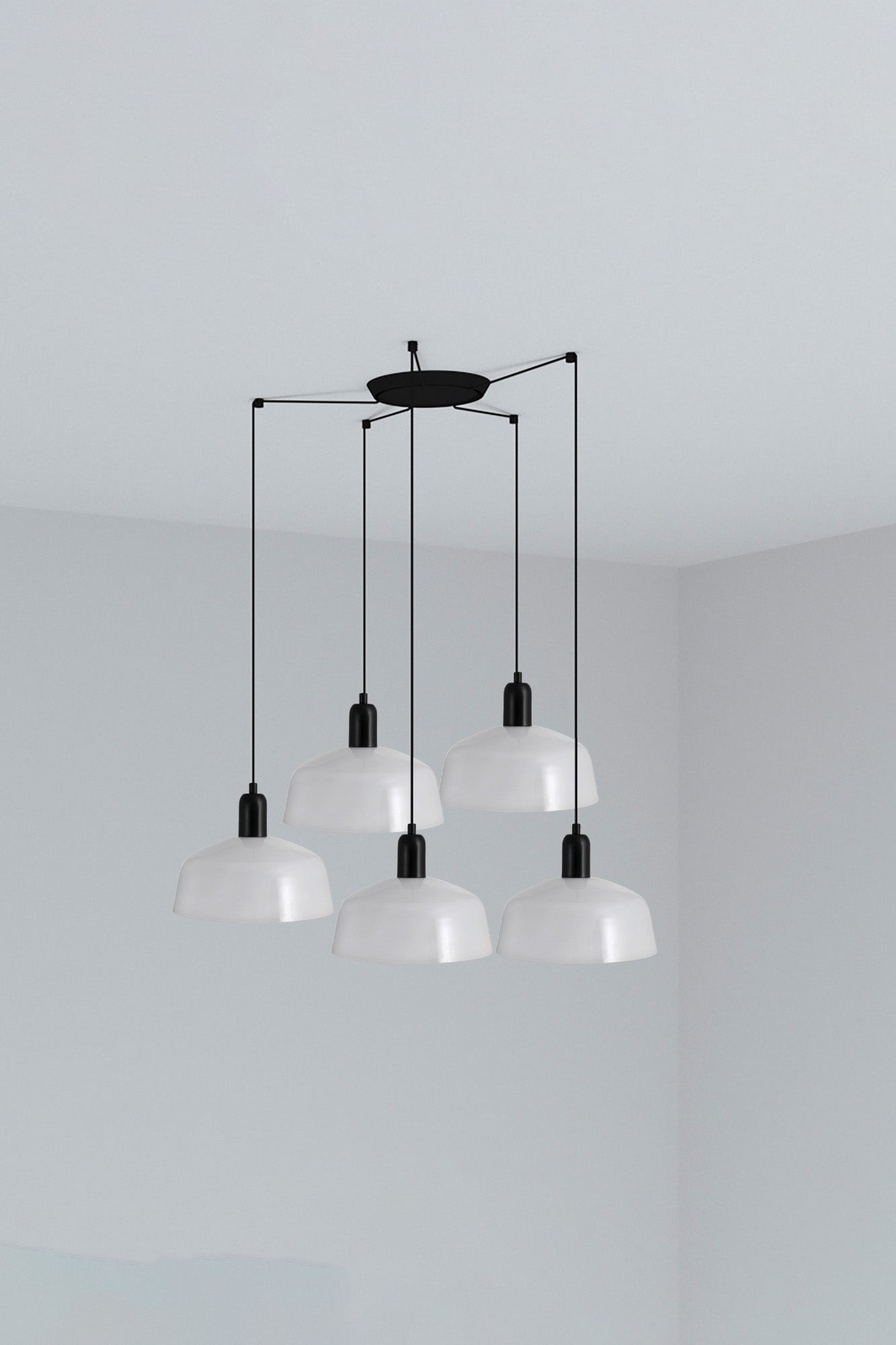 Luminaria colgante TATAWIN M 5L de cristal blanco opal y acero negro FARO, colección 2047, ideal para iluminación interior en hogar y restauración