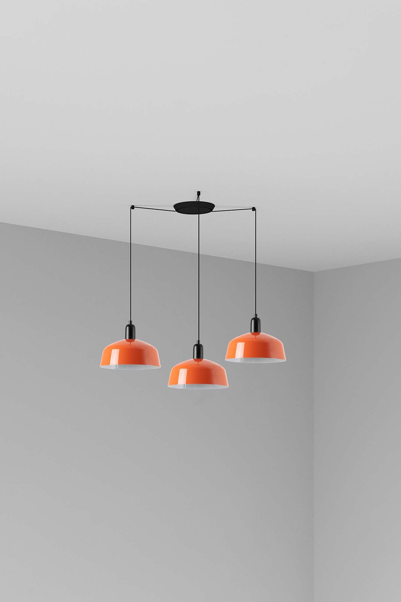 Lámpara colgante TATAWIN M de metal en naranja rojizo, modelo 3L de FARO (20340-148-3L), diseño clásico de acero con suspensión para iluminación focal interior, compatible con 3 bombillas E27 LED para hogar u oficina.