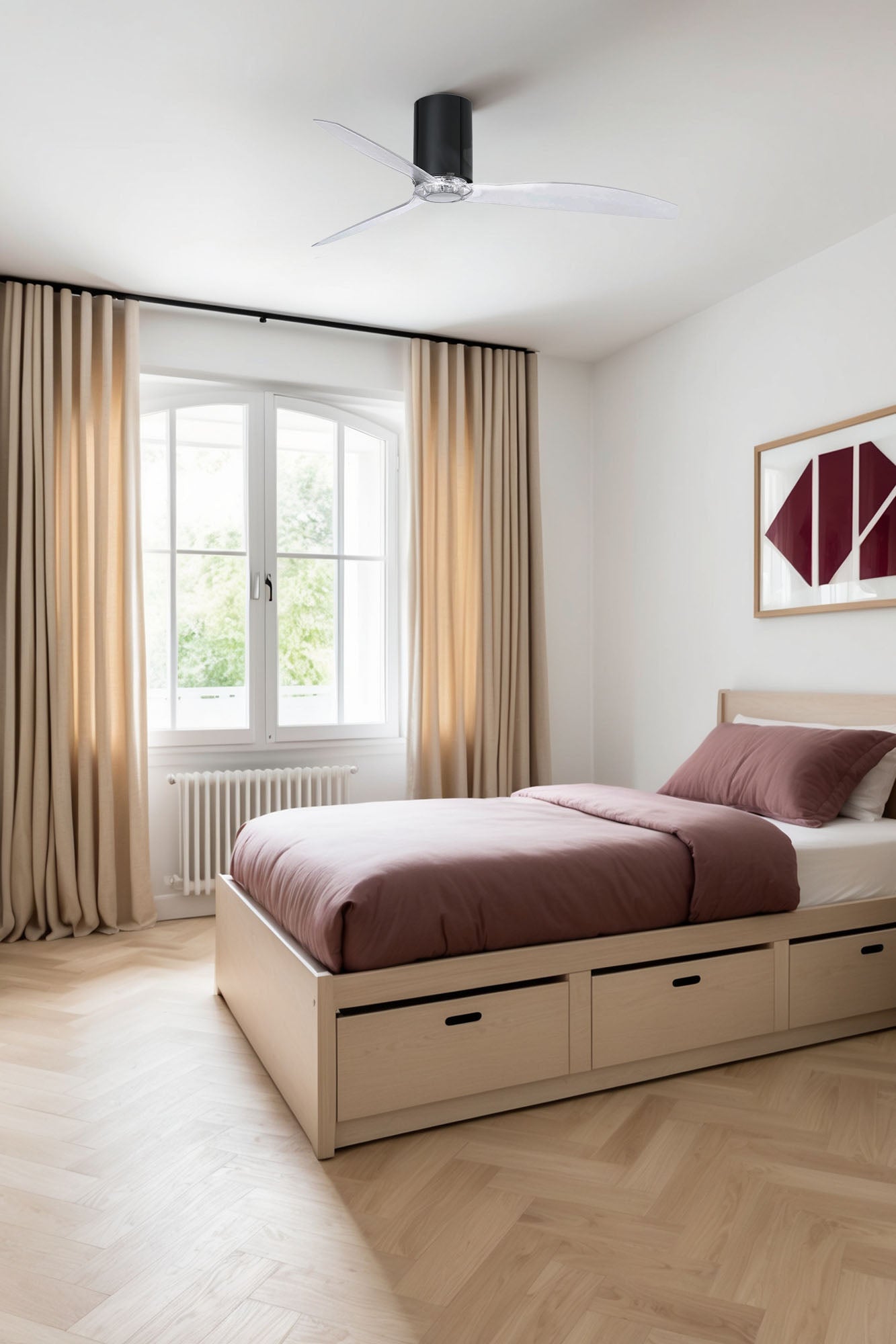 Ventilador de techo MINI TUBE FAN M en negro brillo y transparente de FARO 32040WW, imagen ambiente residencial con motor DC de 6 velocidades para ventilación sin luz