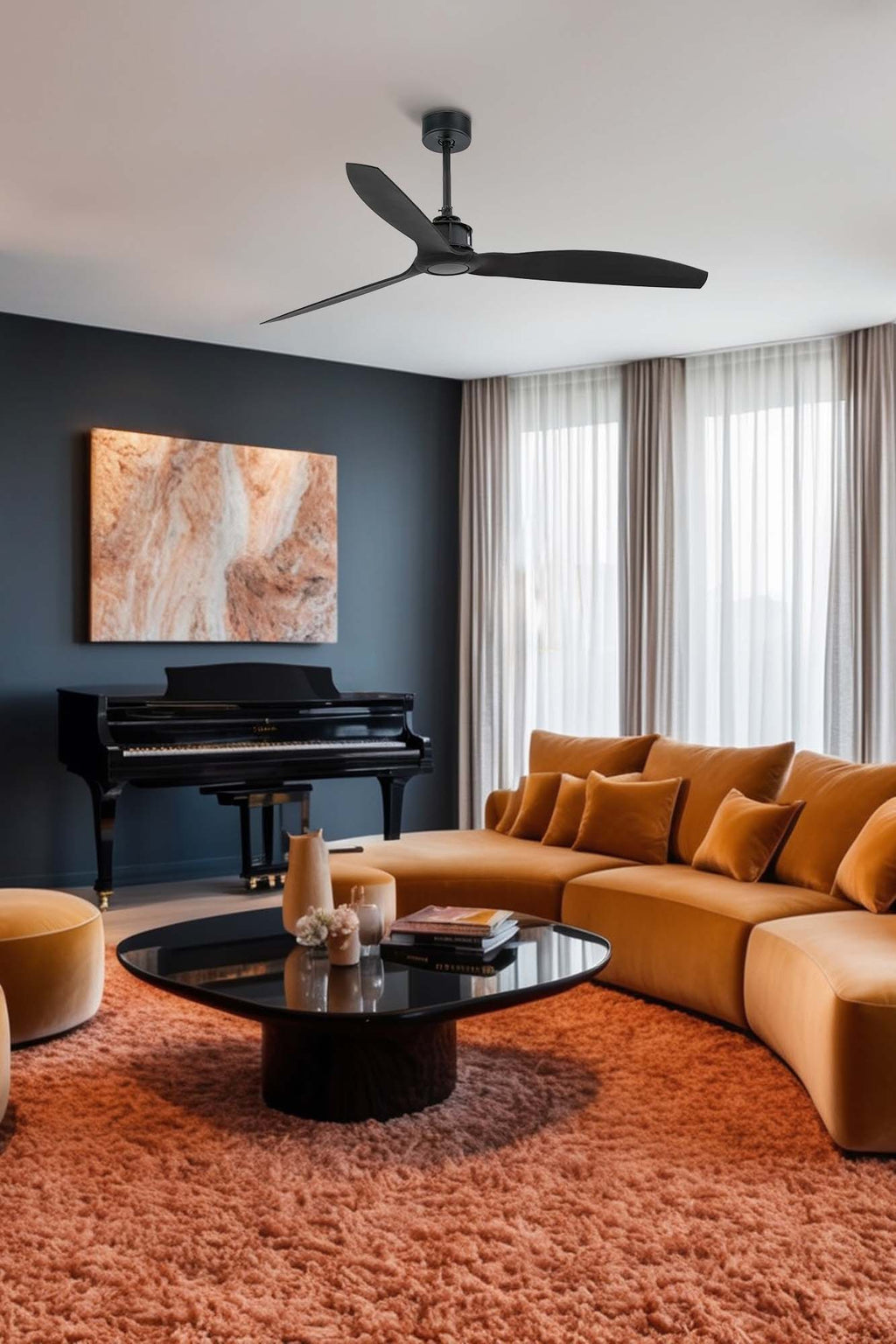 Ventilador de techo JUST FAN M negro mate de FARO modelo 32100WW instalado en ambiente moderno, con motor DC eficiente, mando a distancia, 6 velocidades, función inversa para invierno y apto para techos inclinados, sin luz integrada para ventilación óptima en el hogar