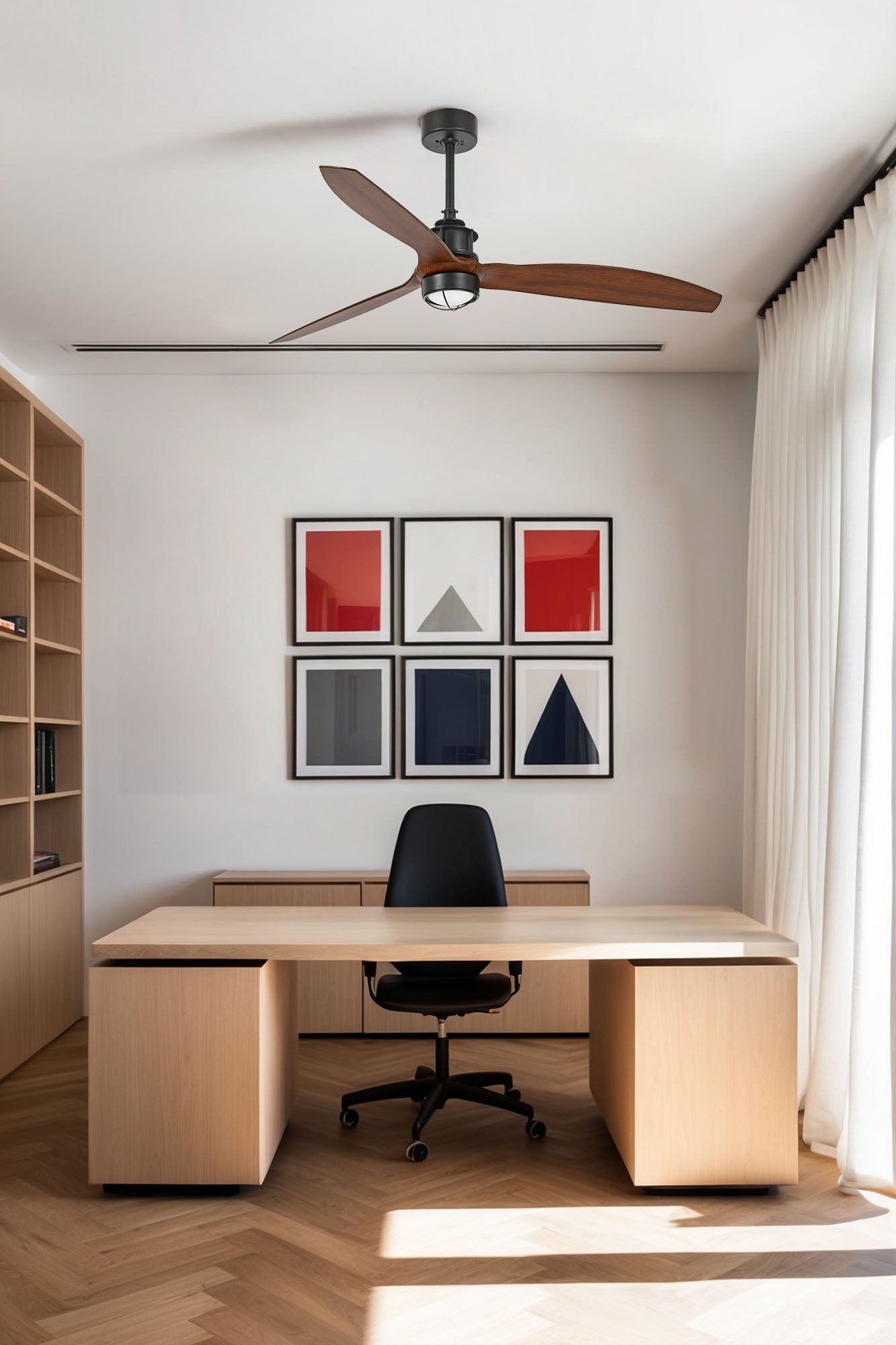 Ambiente hogareño con ventilador de techo LED JUST FAN M negro y nogal de FARO, luz cálida WIZ, motor DC, mando a distancia para ventilación eficiente, modelo 33395WW-10