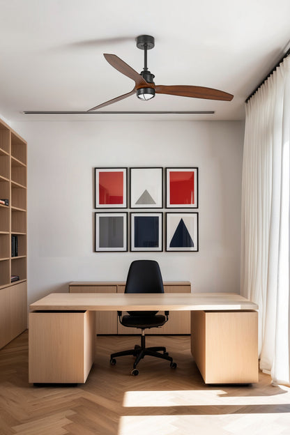 Ambiente hogareño con ventilador de techo LED JUST FAN M negro y nogal de FARO, luz cálida WIZ, motor DC, mando a distancia para ventilación eficiente, modelo 33395WW-10