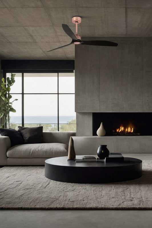 Ventilador de techo JUST FAN M en cobre y negro de FARO modelo 33418, diseño industrial moderno sin luz para habitaciones medianas, con motor DC eficiente y mando a distancia, en ambiente acogedor de ventilación.