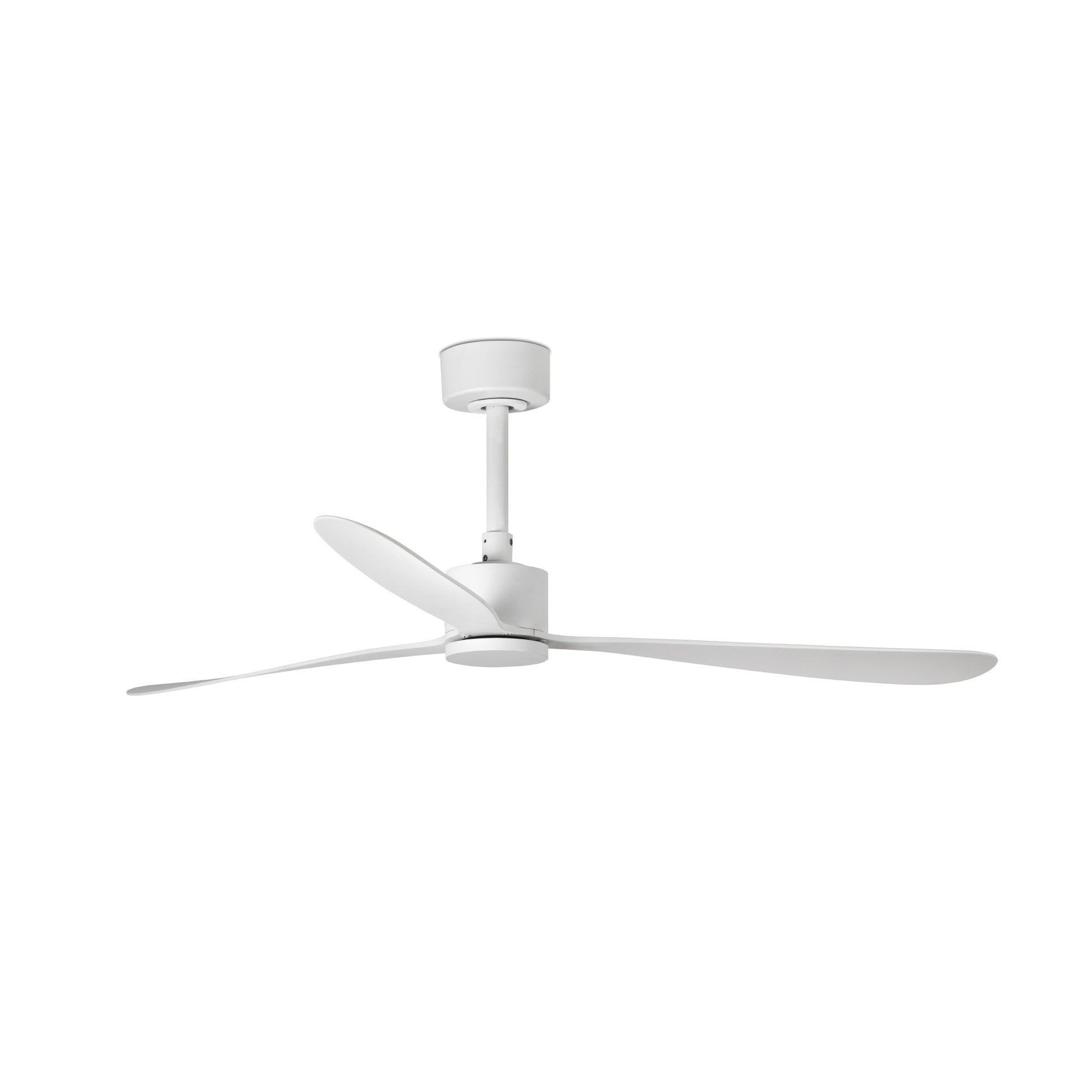 Ventilador de techo AMELIA blanco mate de FARO modelo 33760, diseño elegante sin luz para interiores, con mando a distancia, función inversa y compatibilidad para techos inclinados, ventilación eficiente y silenciosa.