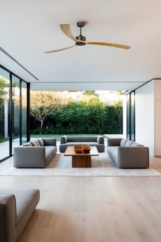 Ventilador de techo KAUAI XXL marrón Tuya Smart Home FARO 34200AWT en ambiente hogareño, motor DC sin luz para ventilación en grandes espacios