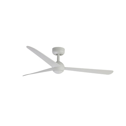 Ventilador de techo SFERA M blanco modelo 34272 de FARO con motor DC eficiente, función inversa para invierno, mando a distancia y compatibilidad con techos inclinados, ideal para ventilación de bajo consumo en hogares modernos.