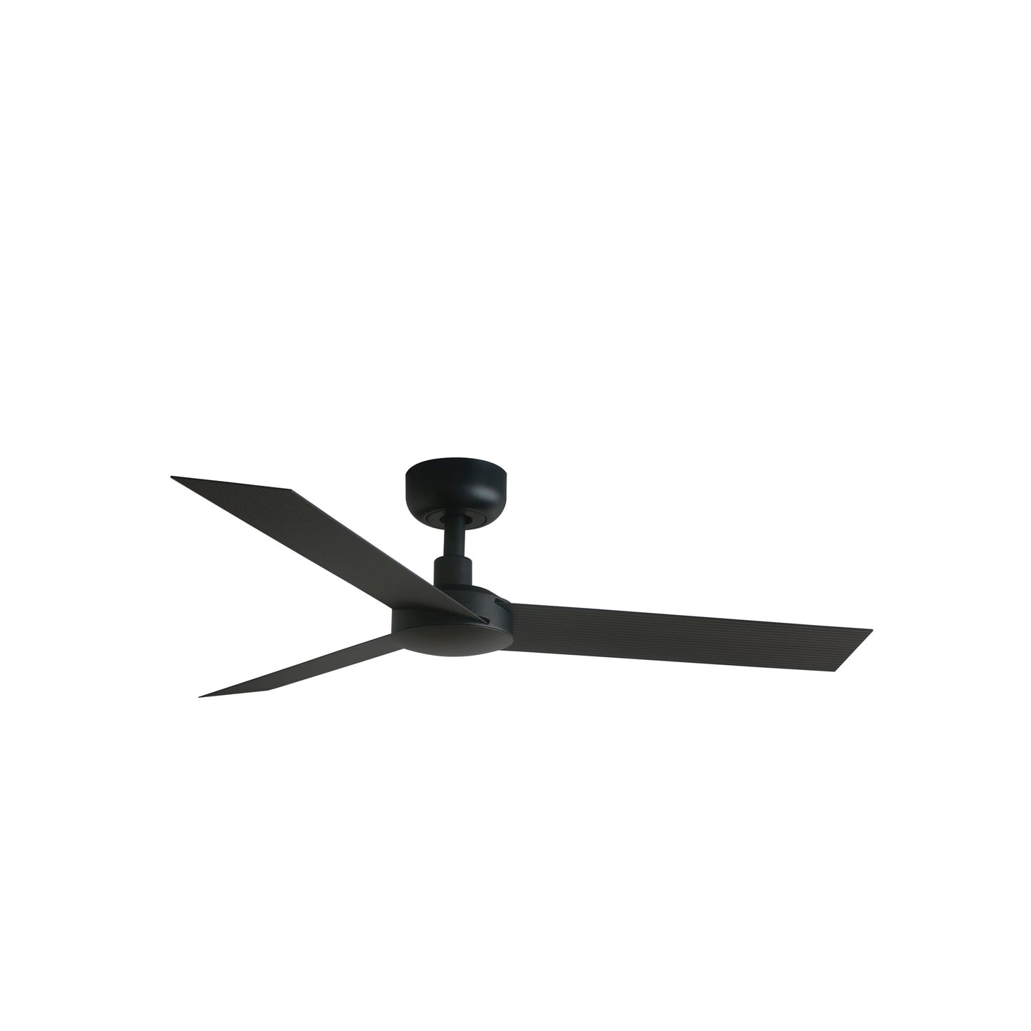 Ventilador de techo CRUISER S negro de FARO modelo 34289, serie 3431, con motor DC eficiente, mando a distancia y diseño contemporáneo para techos inclinados, ventilación sin luz integrada.