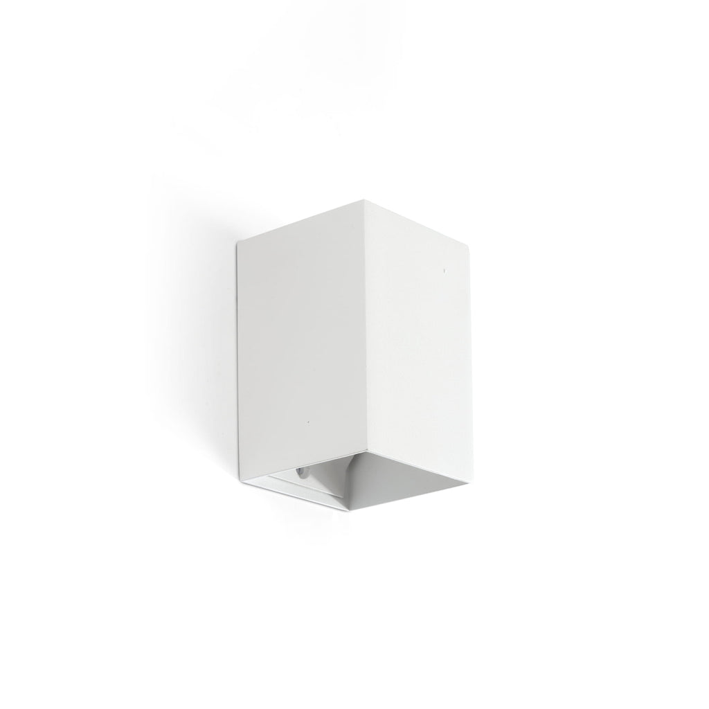 Aplique de pared LUNE cuadrado blanco FARO 40530, luminaria de superficie interior en aluminio y acero para iluminación hogar moderno