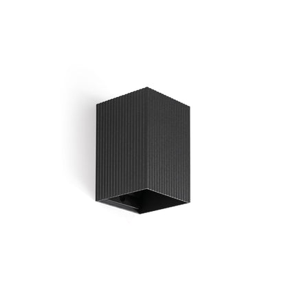 Aplique de pared LUNE cuadrado negro FARO 40535, luminaria superficie aluminio acero estriado negro LED GU10 diseño moderno interior