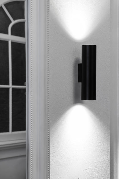 Lámpara de pared STAN 2L negra Faro 43751 en ambiente interior, aplique superficie de aluminio con GU10 LED para iluminación hogar