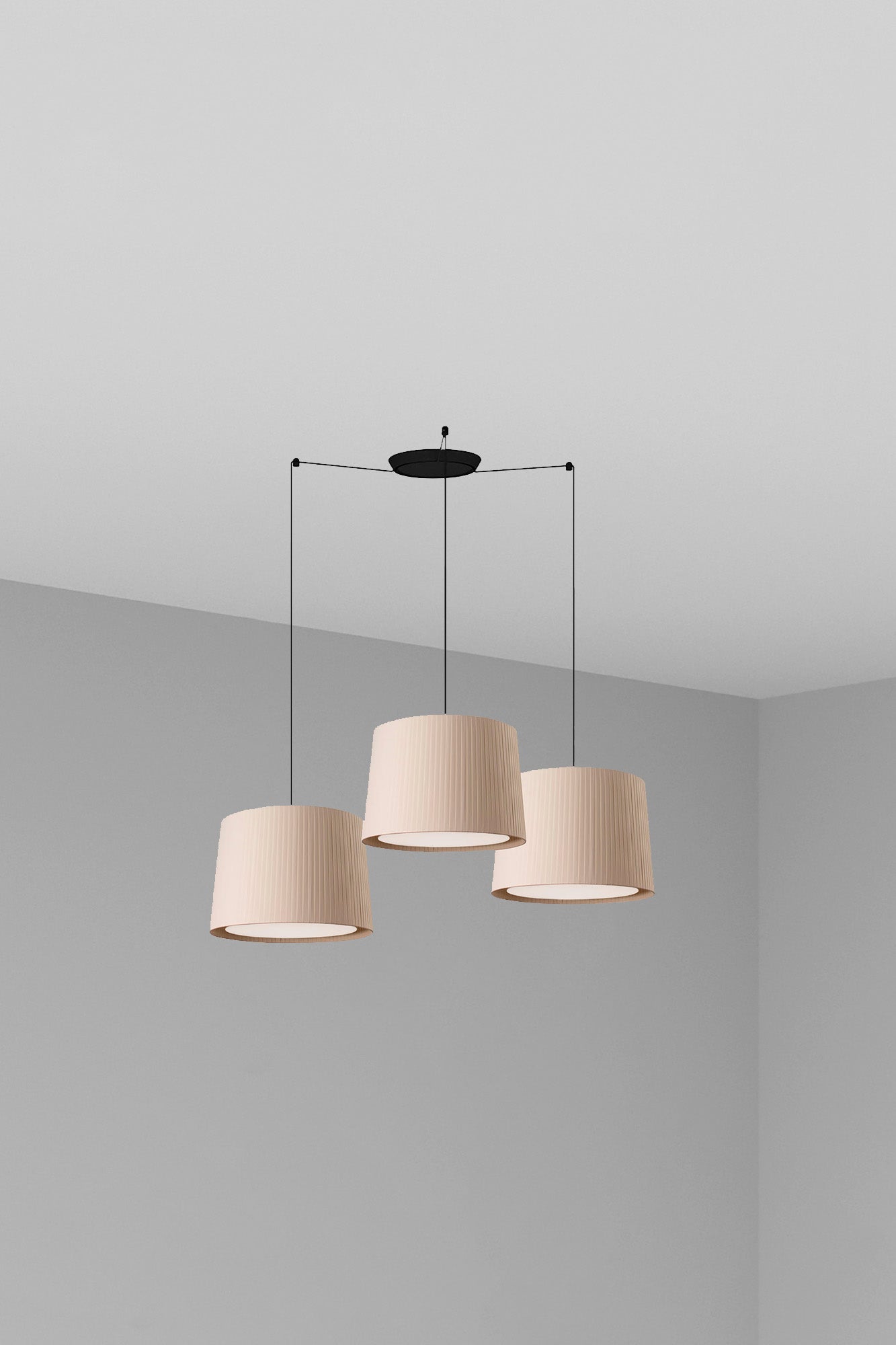 Lámpara colgante SAMBA 3L de FARO en negro y beige, diseño textil y acero para iluminación LED interior, ideal para habitaciones y hospitality