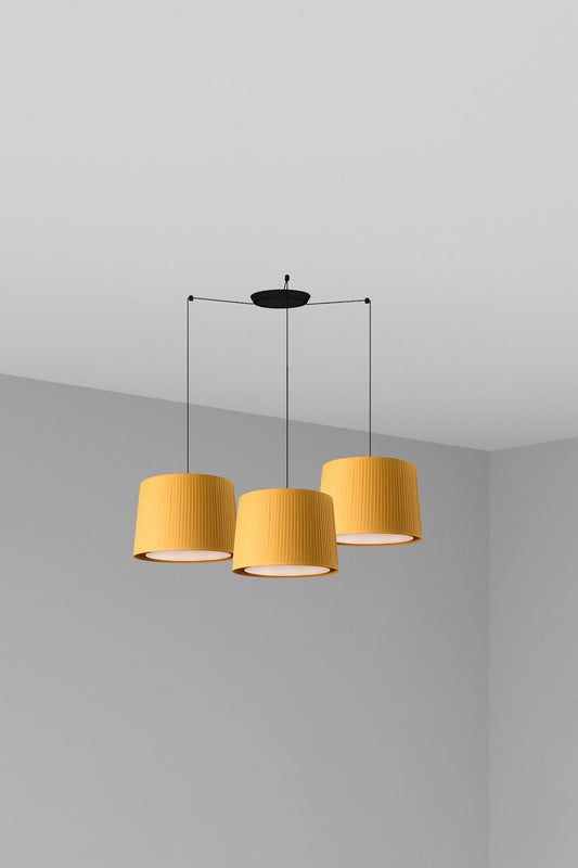 Lámpara colgante SAMBA 3L negra y amarilla de FARO modelo 64314-45-3L, diseño textil y acero para suspensión en salas de estar, habitaciones e interiores hospitality