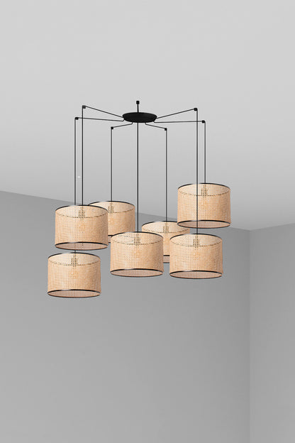 Lámpara colgante MAMBO 450 7L de FARO en negro mate y ratán natural, iluminación interior suspendida para salas de estar, habitaciones y hospitality (ref. 64314-49-7L)