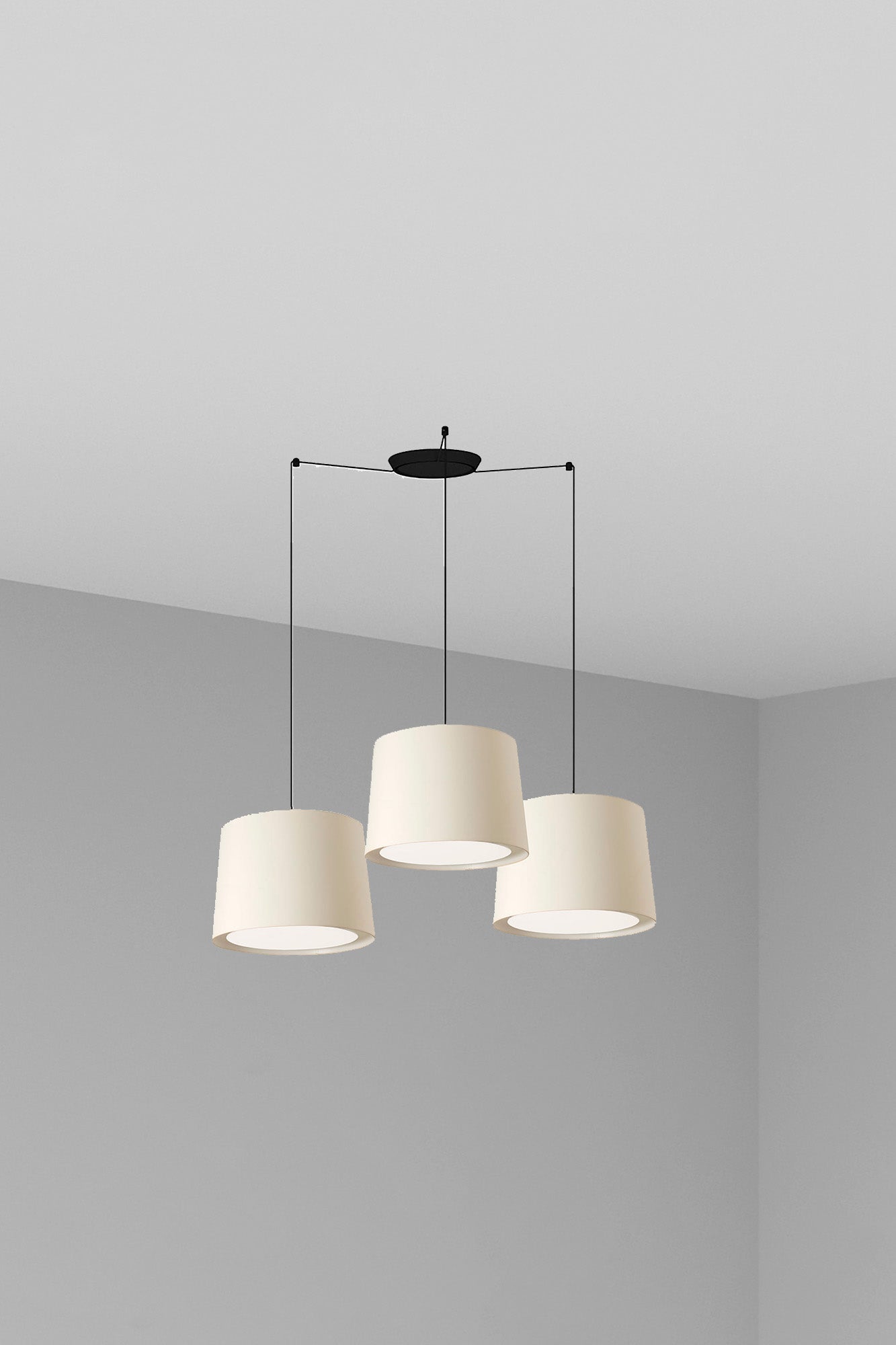 Lámpara colgante CONGA 3L blanco FARO 64314-54-3L, diseño moderno en acero, negro mate, textil y papiro para iluminación interior hogar y hospitality