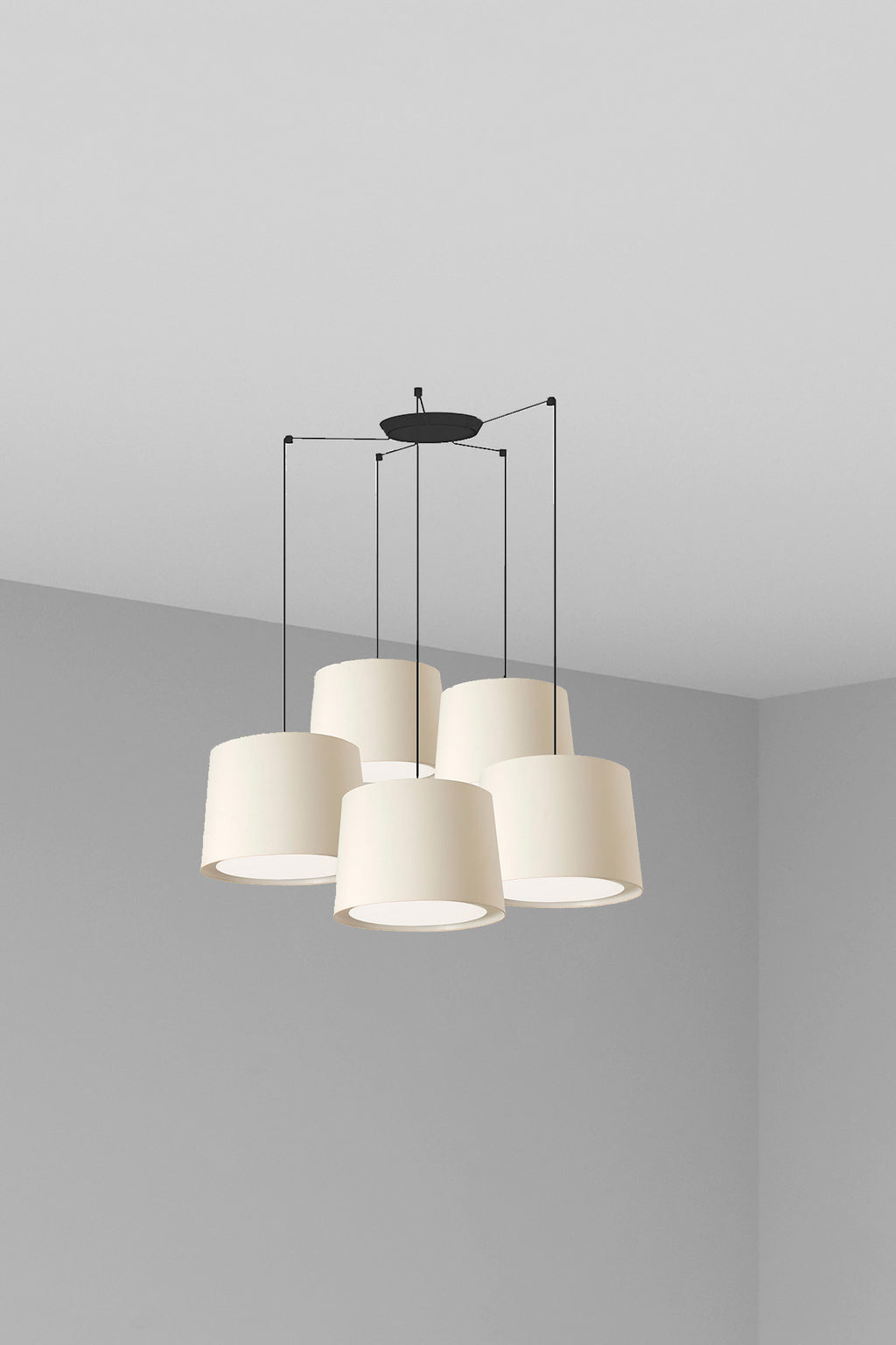 Lámpara colgante CONGA 5L de FARO en blanco y negro mate, acero textil y papiro, diseño interior para sala de estar, habitaciones y hospitality - modelo 64314-54-5L