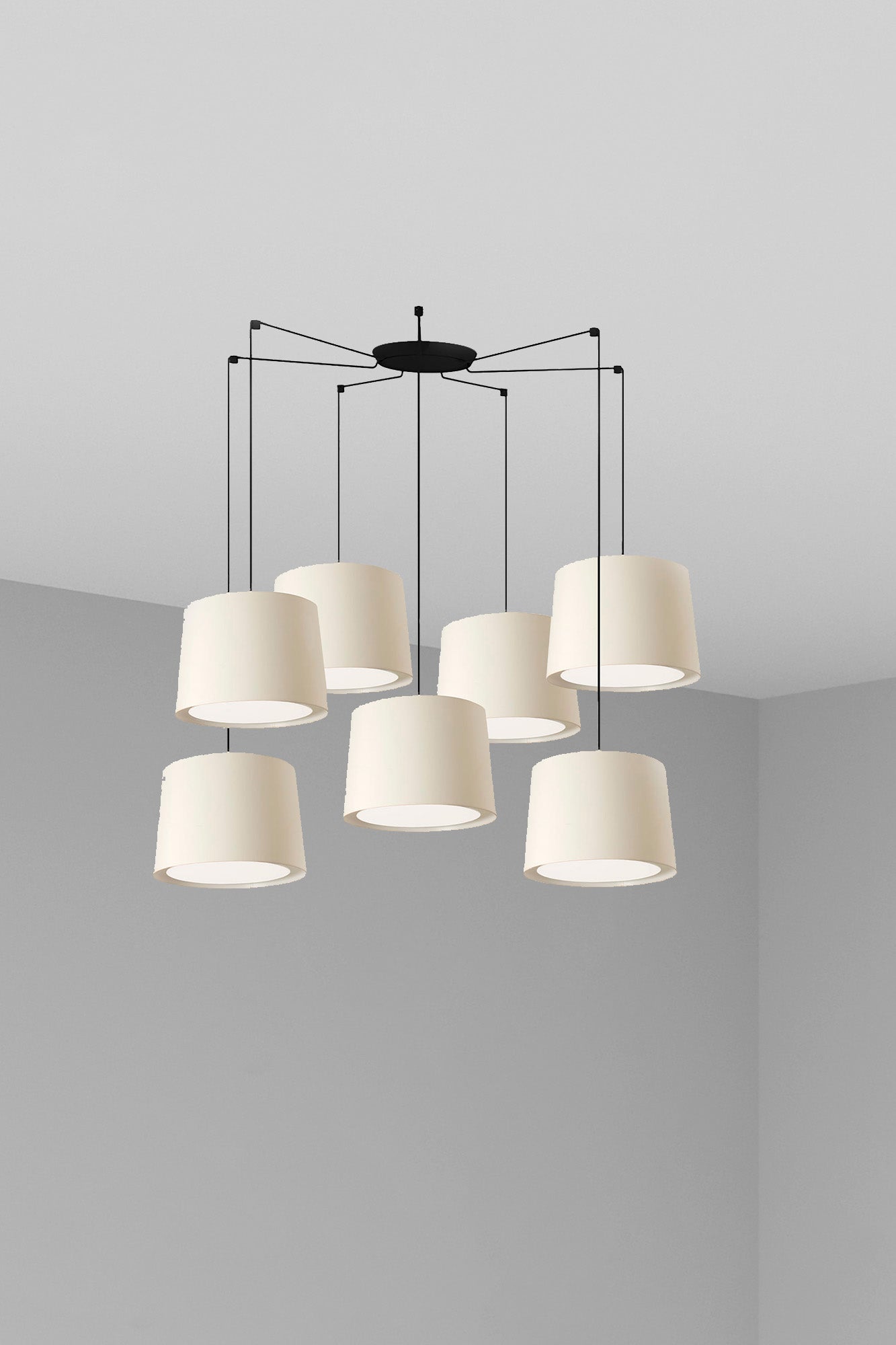 Lámpara colgante CONGA 7L de FARO en blanco y negro mate, luminaria de suspensión interior en acero y textil para habitaciones y salas de estar, modelo 64314-54-7L