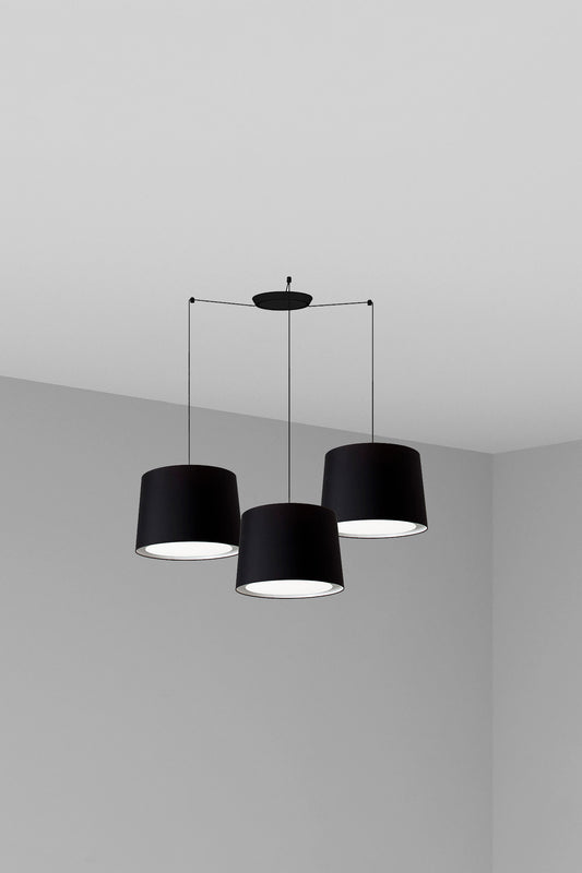 Lámpara colgante CONGA 3L negra de FARO, diseño moderno en acero y papiro textil para iluminación interior en hogar y hospitality, modelo 64314-56-3L.