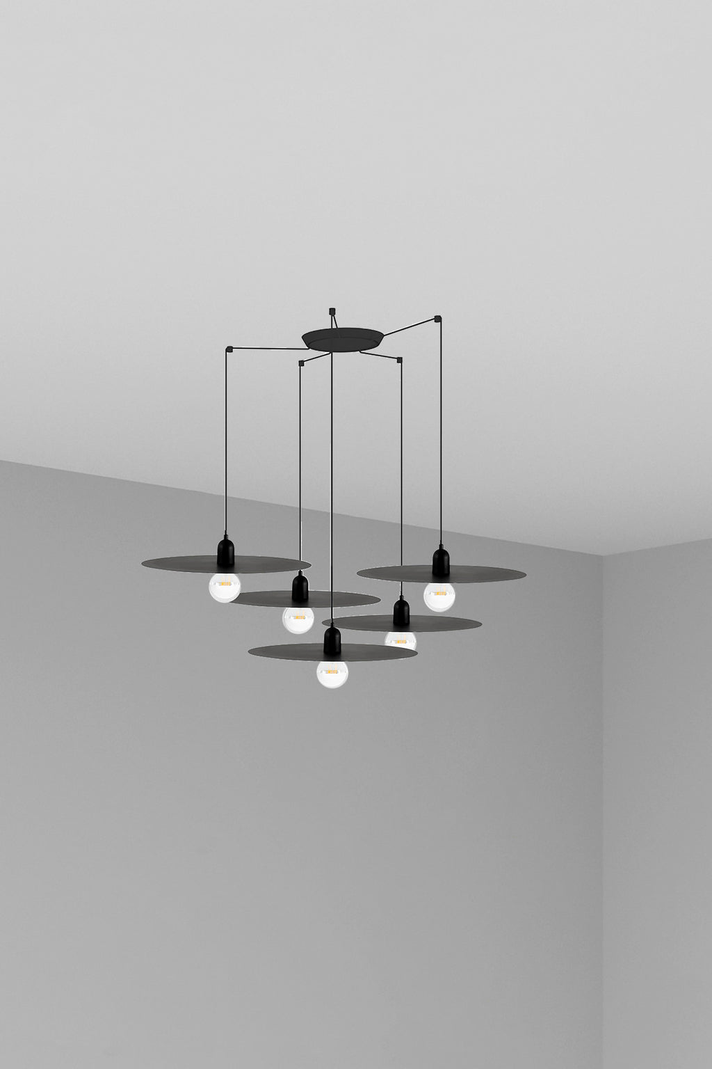 Luminaria colgante Plat 5L negra de Faro (68145-5L), diseño escandinavo en acero para interior, suspensión con 5 luces para hogar moderno