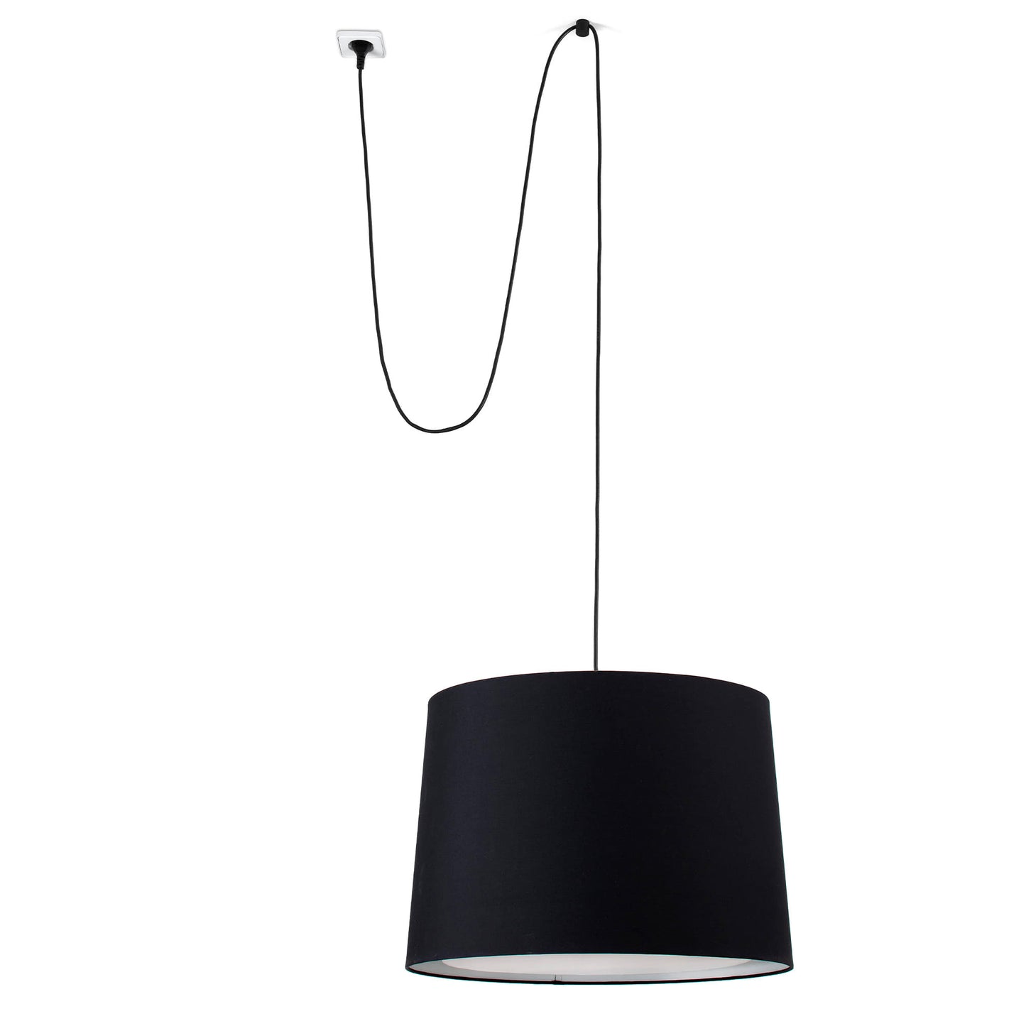 Lámpara colgante CONGA negra con clavija de FARO modelo 68604-56, suspensión interior en acero y textil para iluminación hogar y hospitality, compatible LED E27