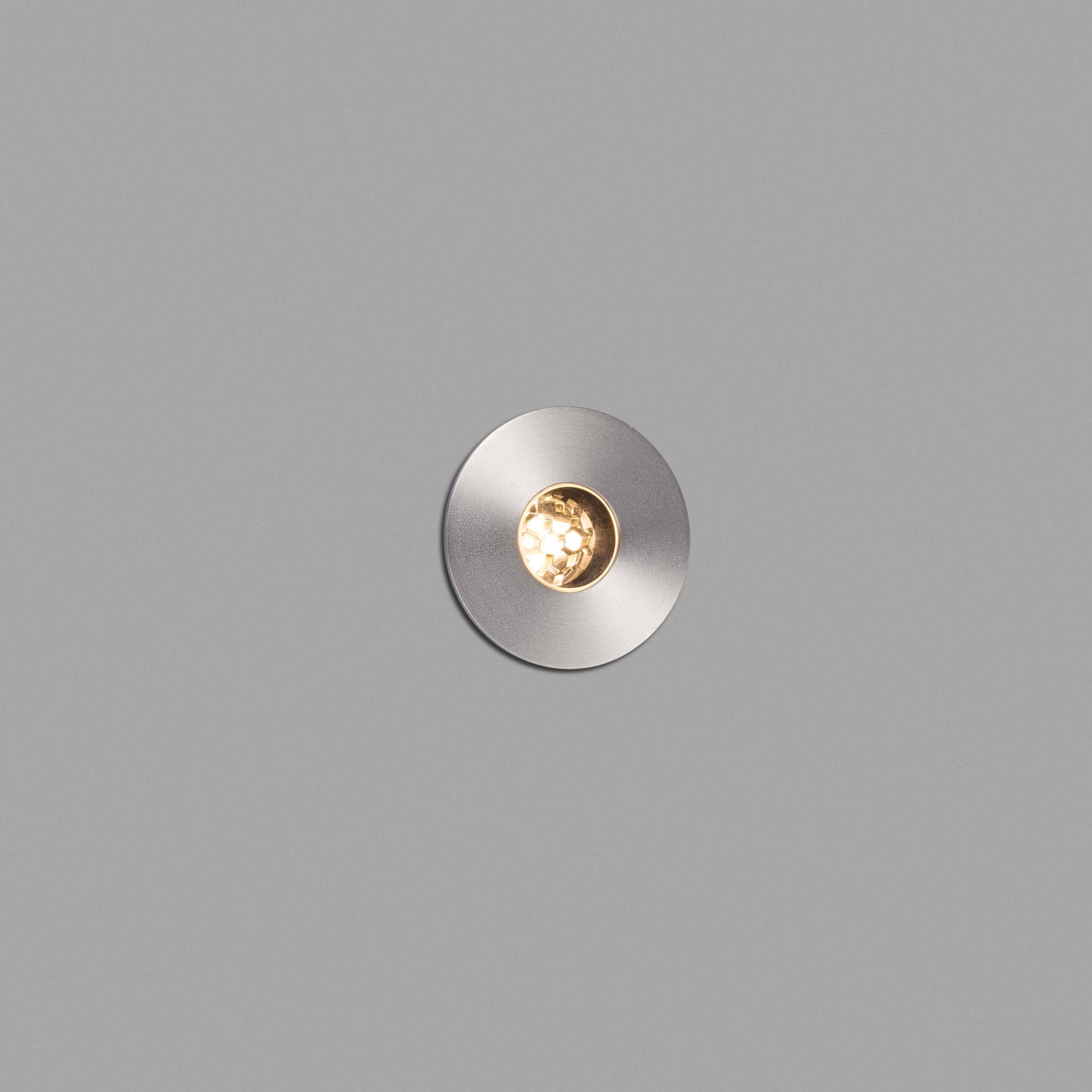 Luz empotrable LED GRUND 37 Inox 2W 2700K FARO modelo 70733, iluminación suelo exterior para jardines y terrazas, IP67 impermeable y anti-deslumbrante