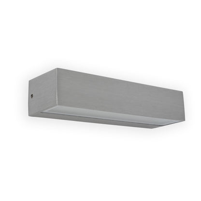 Aplique de pared LED exterior Toluca en aluminio FARO modelo 71052, iluminación jardín IP65 IK08 luz indirecta