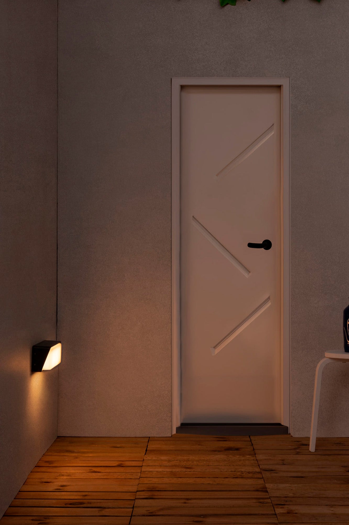 Aplique de pared exterior HALF en gris oscuro modelo 71537 de FARO, luminaria LED para jardín y terraza con iluminación outdoor en ambiente natural