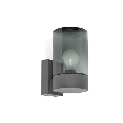 Aplique de pared exterior KILA gris ahumado FARO 71744, luminaria de aluminio y cristal IP65 para iluminación porche y terraza