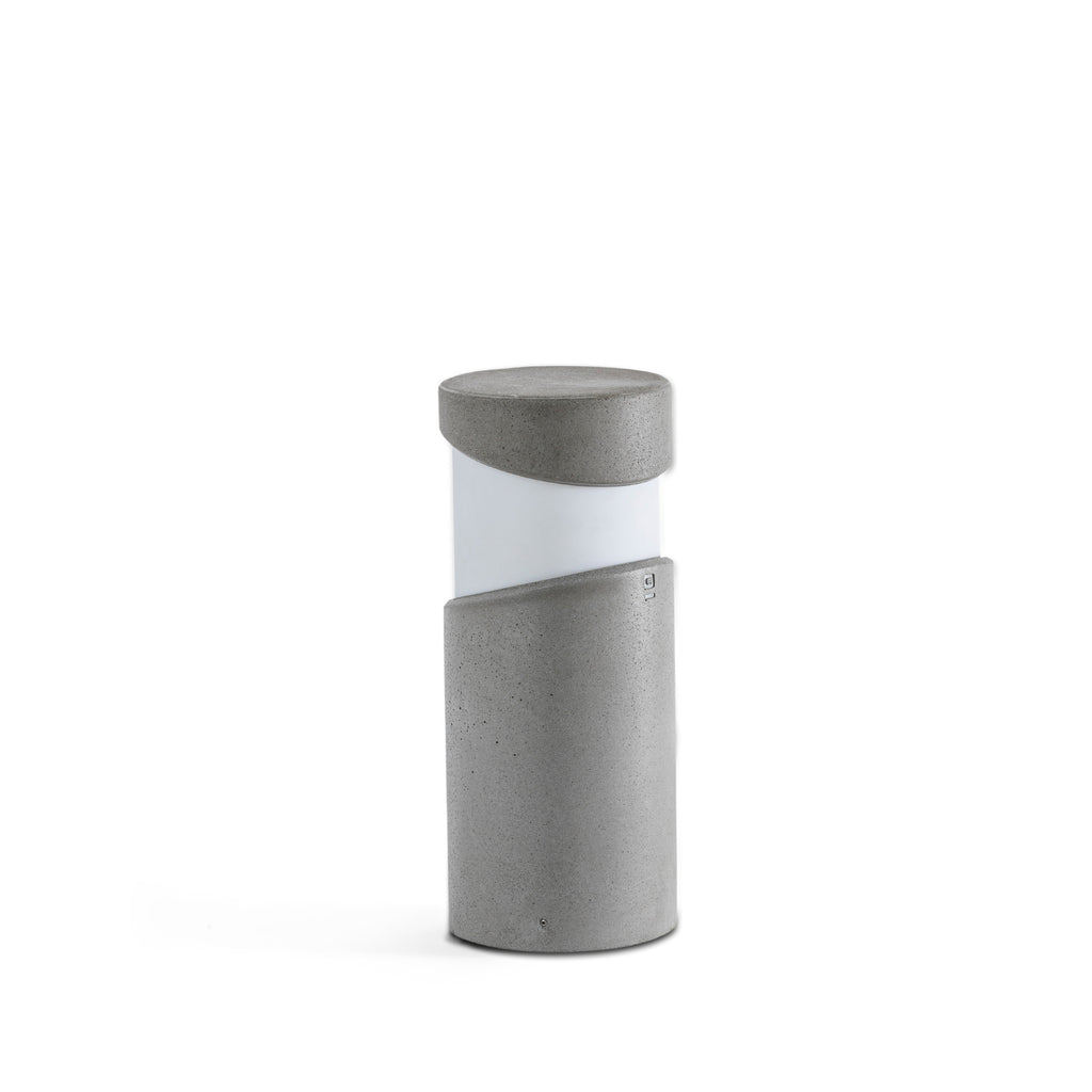 Baliza exterior BLOCK 350 gris FARO modelo 74141, diseño minimalista en cemento para iluminación de jardín, terrazas y sobremuro, colección 7413