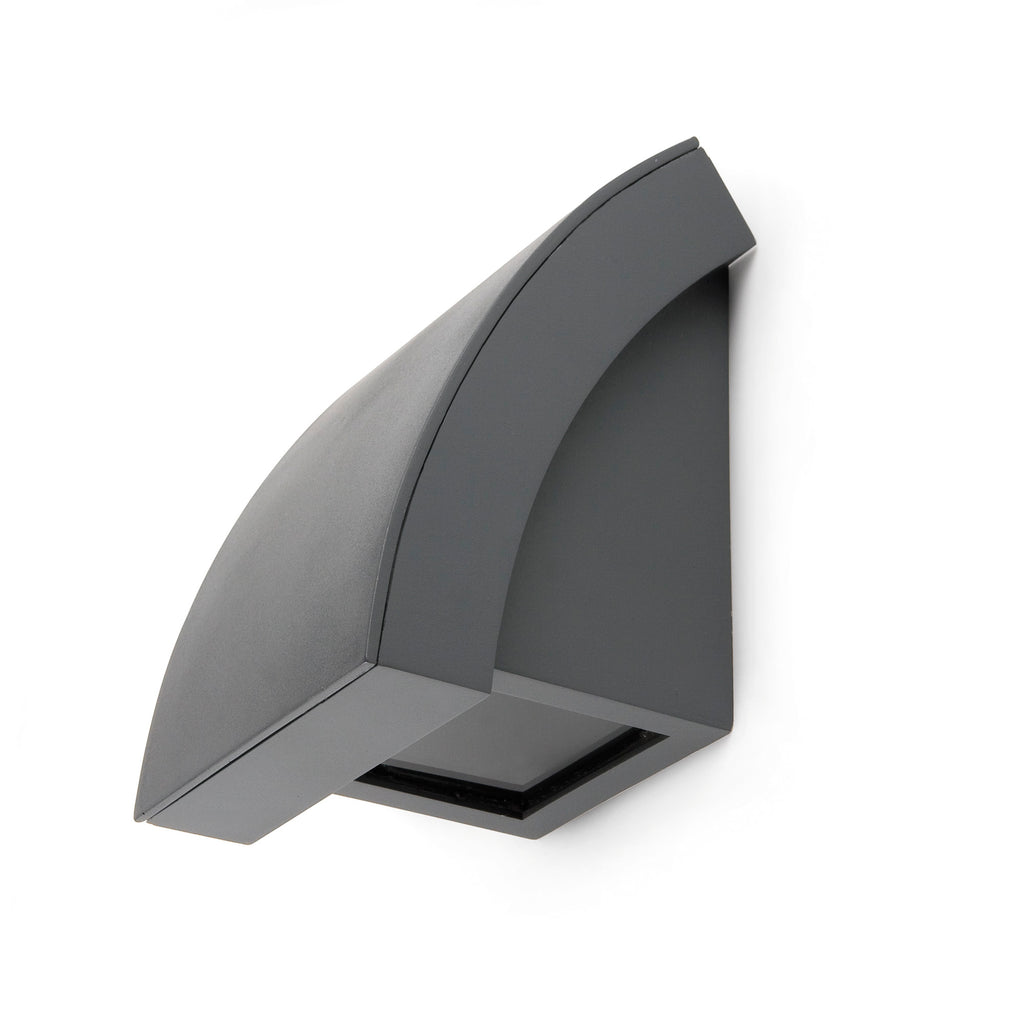 Lámpara de pared PROA aplique gris oscuro FARO 74400, diseño exterior en aluminio y cristal para jardín y terraza con iluminación LED eficiente.
