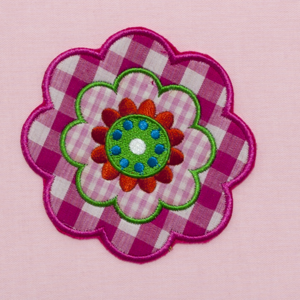 Colgante infantil de pétalo rosa Abrila 35x35 cm, luminaria colgante serie floral para decoración interior infantil, modelo 117293500 con diseño textil suave y luminoso.