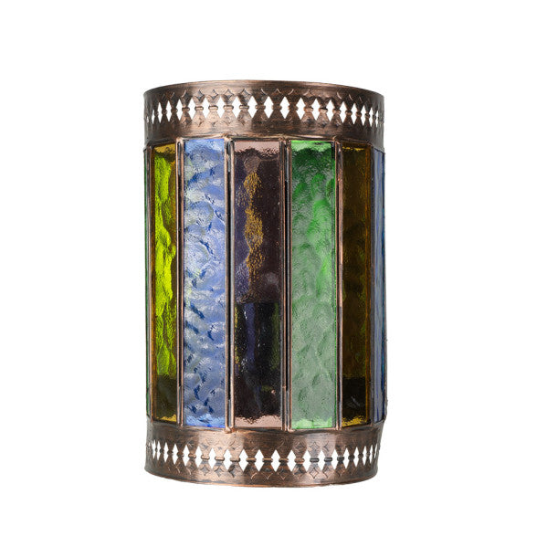 Aplique de pared artesanal Casablanca en marrón con detalles en colores vibrantes, diseño marroquí rústico de metal y cristal, modelo Abrila 1xE27 para iluminación interior decorativa.