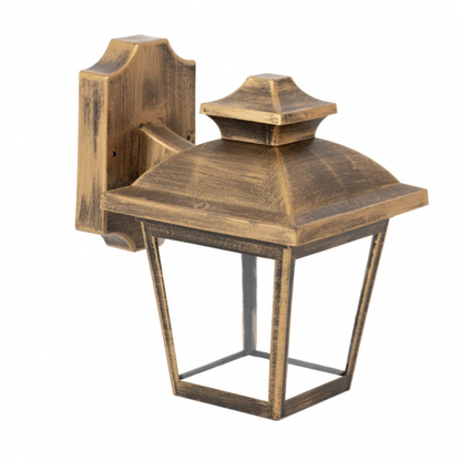 Aplique exterior MACA Oro Viejo de Fabrilamp, modelo 126361016, iluminación para jardín IP44, acabado Oro Viejo, policarbonato, estilo clásico y doméstico.