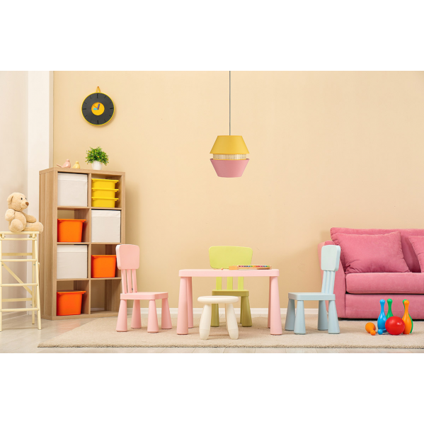 Colgante moderno de 3 pantallas Trajano en rosa y amarillo de Abrila (130391000), diseño textil con iluminación difusa para decoración interior y doméstica.