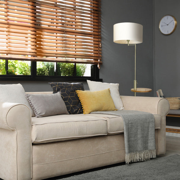 Lámpara de pie Sirio mesa USB con base de cuero beige, diseño moderno Abrila para salón interior, iluminación E27 con puerto USB, decoración doméstica elegante modelo 135141014.