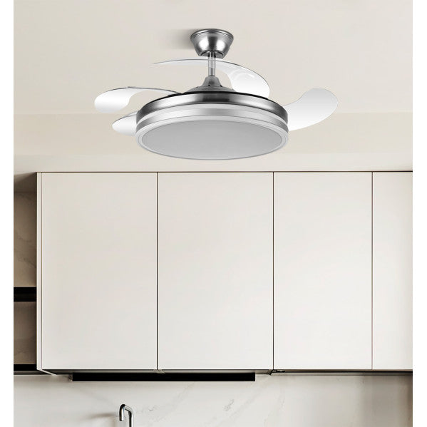 Ventilador de techo Bayomo en níquel satinado 59W modelo 142591403 de Abrila, con aspas retráctiles para uso doméstico interior, LED integrado, mando a distancia y función ventilación verano-invierno AI2