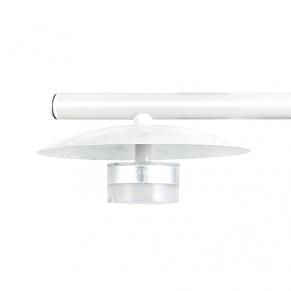 Lámpara de mesa Ciudad del Cabo 5L en blanco y plata de Abrila, diseño moderno de metal con iluminación LED para decoración interior doméstica, modelo 153655074.