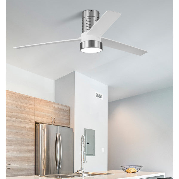 Ventilador de techo DC Teo en níquel y blanco de Abrila, 24W con motor eficiente, control remoto, luz LED integrada regulable, ideal para interiores domésticos, fabricado en metal, metacrilato y policarbonato, modelo 158491381