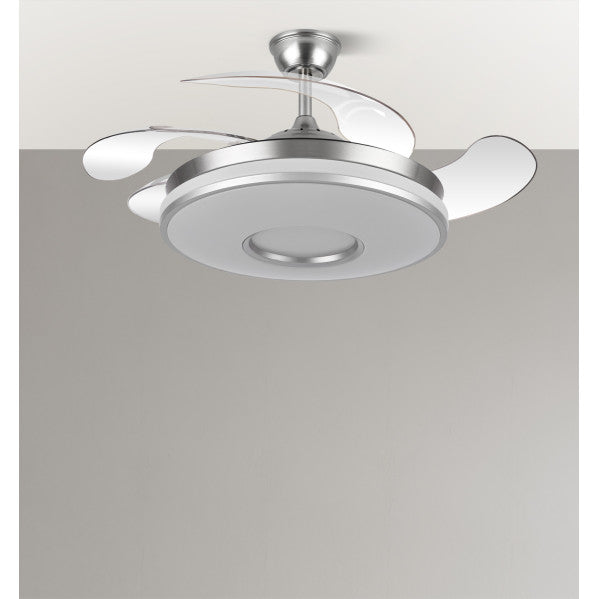 Ventilador de techo Dani en níquel satinado de 107 cm con aspas retráctiles, motor DC eficiente y luz LED integrada regulable, ideal para interiores domésticos de la marca Abrila (modelo 165391420).