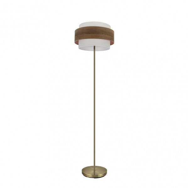 Lámpara de pie Myriam de Abrila con base de cuero y madera oscura, diseño contemporáneo para iluminación interior en salón moderno, modelo 1xE27 con detalles textil y metal, ideal para decoración doméstica.