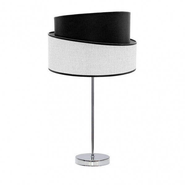 Lámpara de sobremesa Alto Hara de Abrila en acabado cromo, blanco y negro, diseño moderno con luz difusa para iluminación doméstica y decoración interior contemporánea, modelo 179871109 en metal y textil.