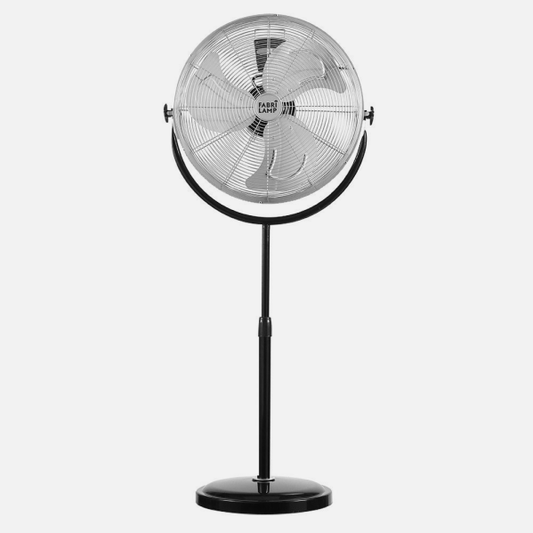 Ventilador de pie Trascias 120W negro con 3 velocidades, altura regulable y cabezal orientable, fabricado en metal, aluminio y policarbonato por Abrila para uso doméstico interior, modelo industrial 181241009