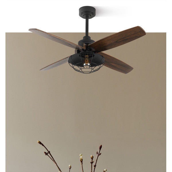 Ventilador de techo Aquilo negro roble de Abrila con 4 aspas de metal y madera, motor DC eficiente para verano e invierno, control por mando a distancia, modelo 182291409 ideal para interiores modernos.