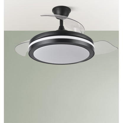 `alt=Ventilador de techo Abrila Esparta Plus con 107 cm de diámetro y motor DC, con aspas retráctiles y iluminación LED integrada en negro, diseño interior doméstico`
