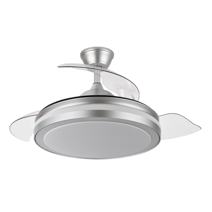`alt=Ventilador techo Abrila Esparta Plus plata, 107 cm, con motor DC y aspas retráctiles, ideal para interiores domésticos, iluminación regulable con LED integrado, ventilación para verano e invierno`
