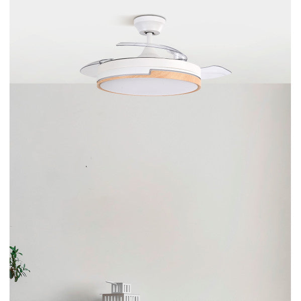 Ventilador de techo Olimpia en blanco y haya de Fabrilamp, ideal para climatización, decoración e iluminación del hogar.