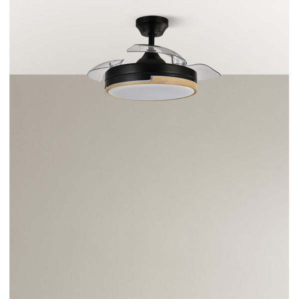 Ventilador de techo Olimpia en tono negro/madera de 91 cm con aspas retráctiles y control remoto, ideal para uso interior doméstico. Equipado con motor DC y LED integrado, este ventilador es energía eficiente y ofrece un diseño moderno y funcional.